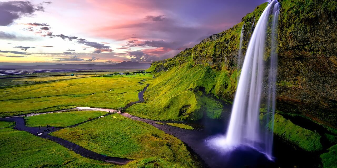 seljalandsfoss, waterfalls, iceland-1751463.jpg